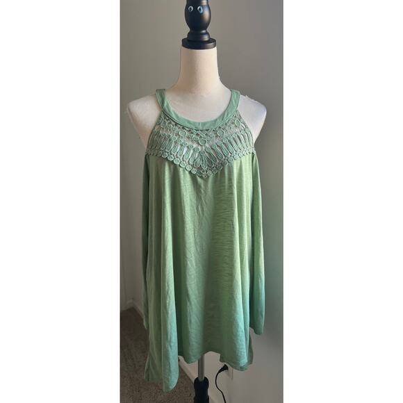 NWT TORRID Green Crochet Neck Cold Shoulder Shark Bite Hem Top Shirt Sz 2X - Picture 1 of 13